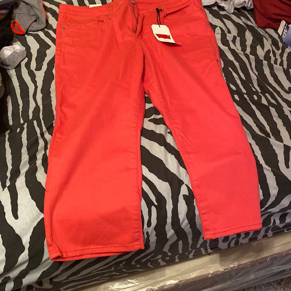 Brand new women Levi pants